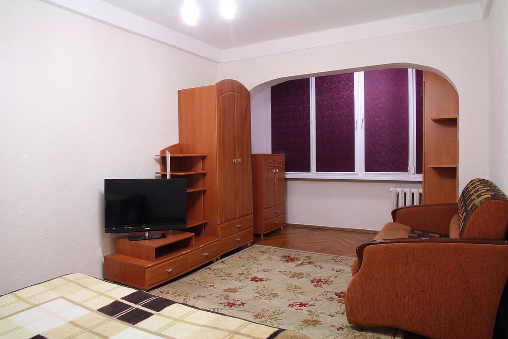 Ukrainian Hotel Service Apartments Kyiv Eksteriør billede
