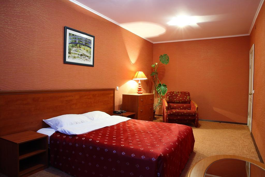 Ukrainian Hotel Service Apartments Kyiv Eksteriør billede