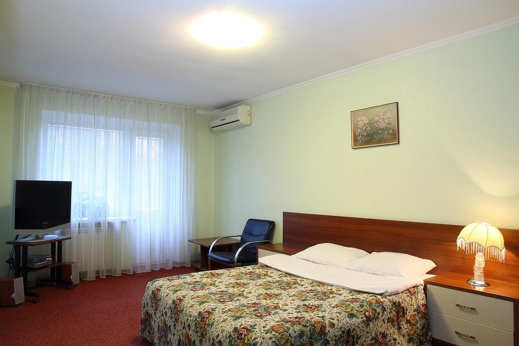 Ukrainian Hotel Service Apartments Kyiv Eksteriør billede