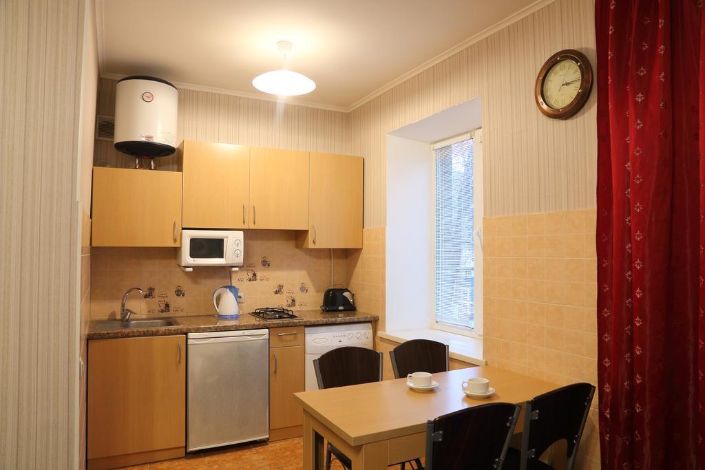 Ukrainian Hotel Service Apartments Kyiv Eksteriør billede