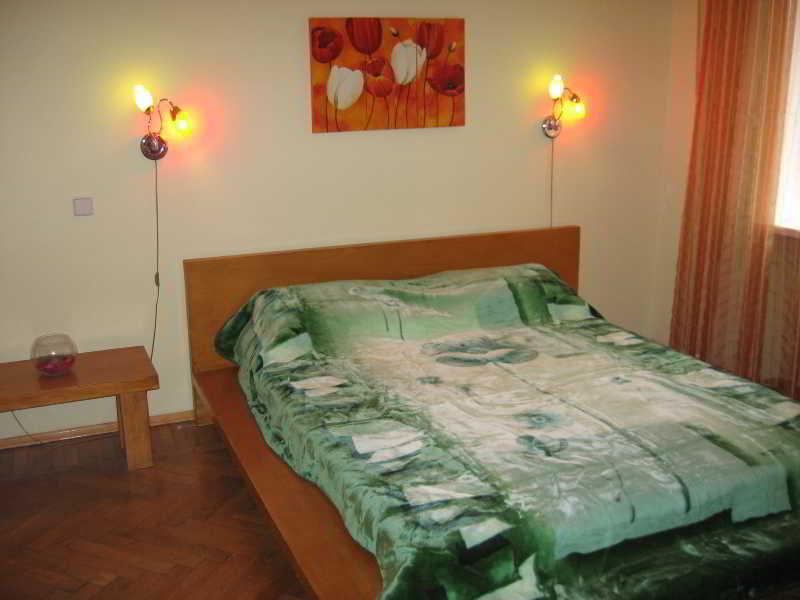 Ukrainian Hotel Service Apartments Kyiv Eksteriør billede