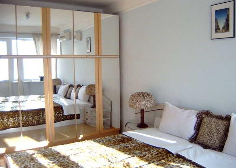 Ukrainian Hotel Service Apartments Kyiv Eksteriør billede