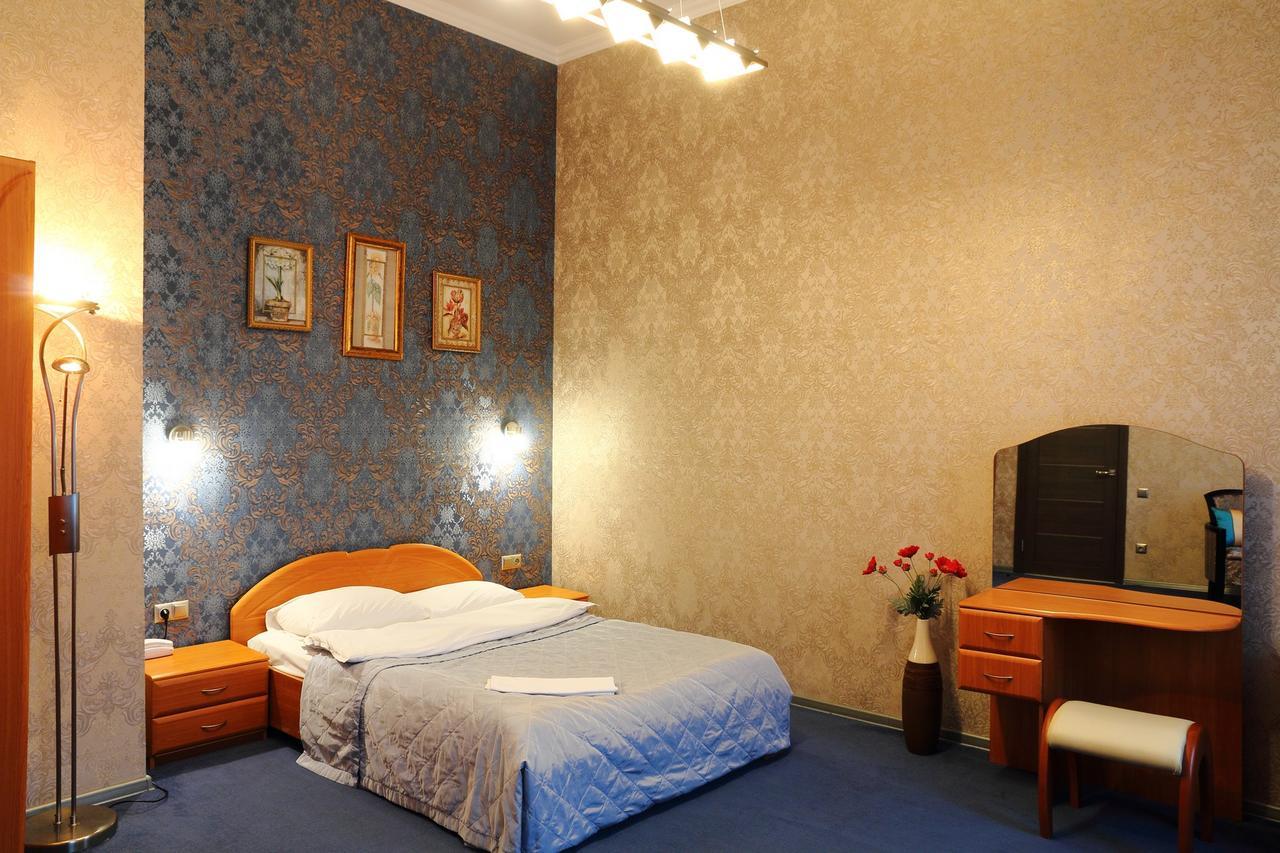 Ukrainian Hotel Service Apartments Kyiv Eksteriør billede