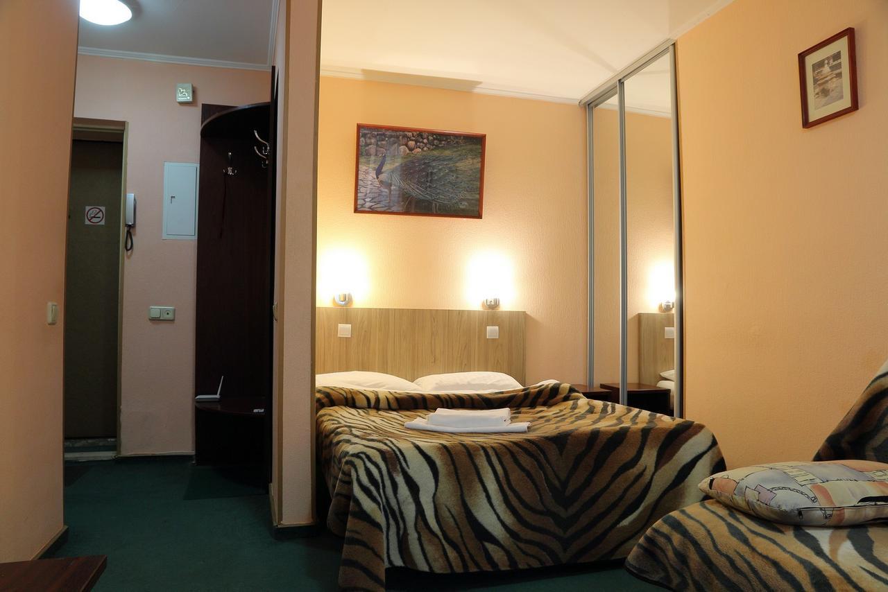 Ukrainian Hotel Service Apartments Kyiv Eksteriør billede