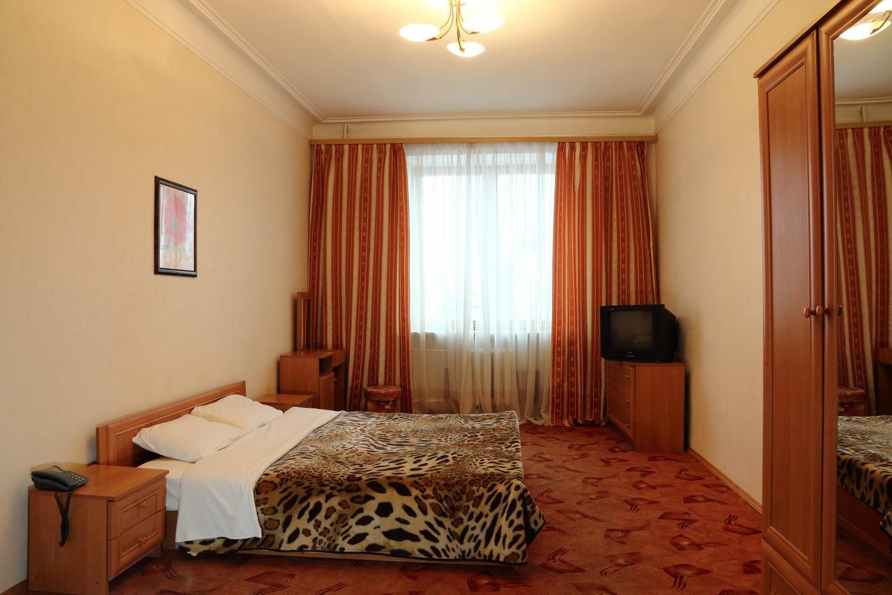 Ukrainian Hotel Service Apartments Kyiv Eksteriør billede