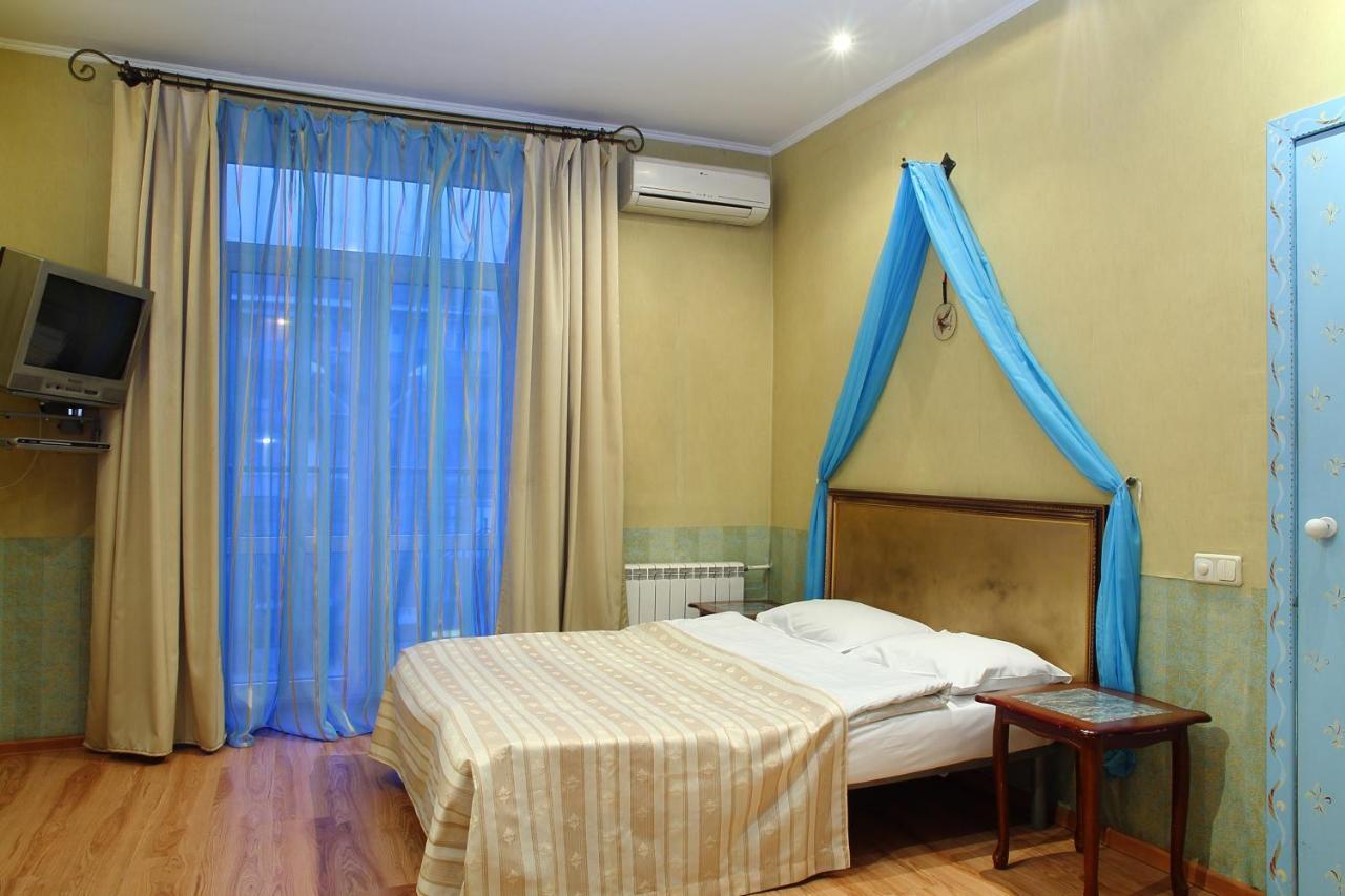 Ukrainian Hotel Service Apartments Kyiv Eksteriør billede